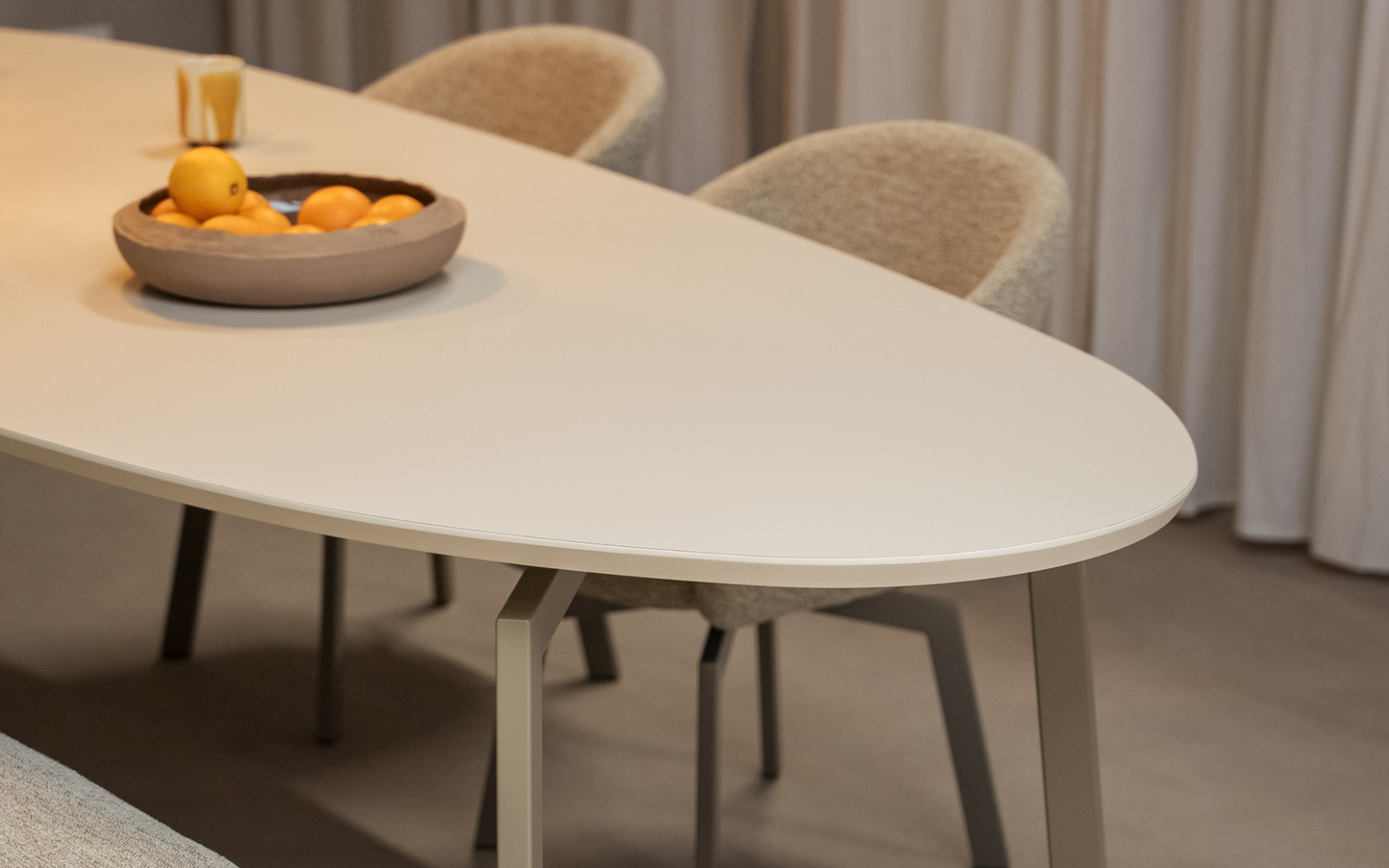 Eettafel Jimmy / 240x120cm / UNI Arpa Fenix Beige Luxor