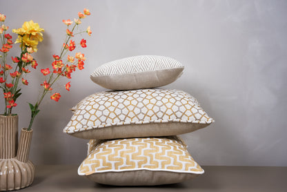 Sierkussen LARA Wavy Ocher 50x50cm